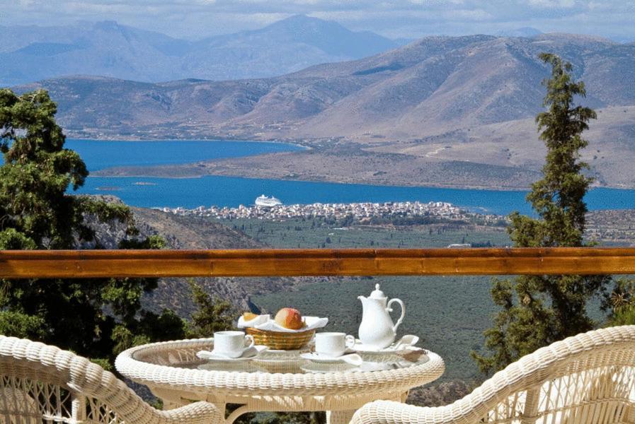 Delphi Palace المطعم الصورة